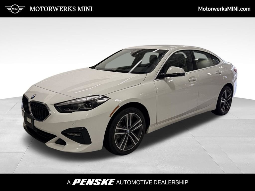 Used 2020 White BMW  image 1