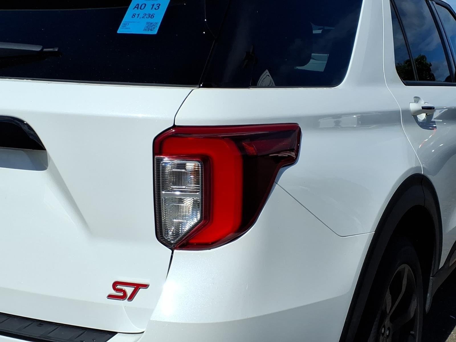 Used 2023 Star White Metallic Tri-Coat Ford ST image 18