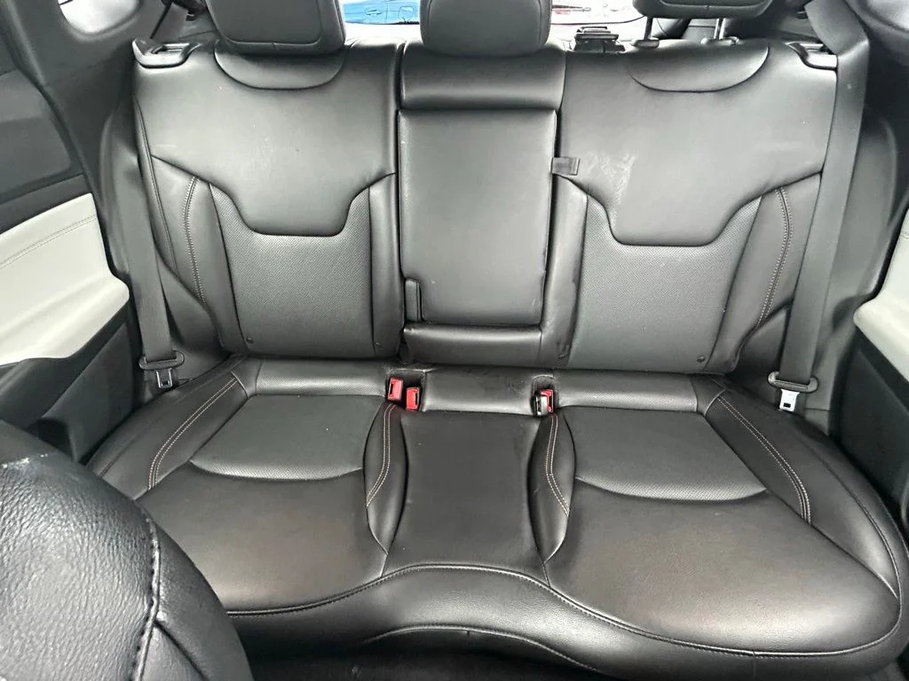 Used 2023 Blue Jeep Limited image 13