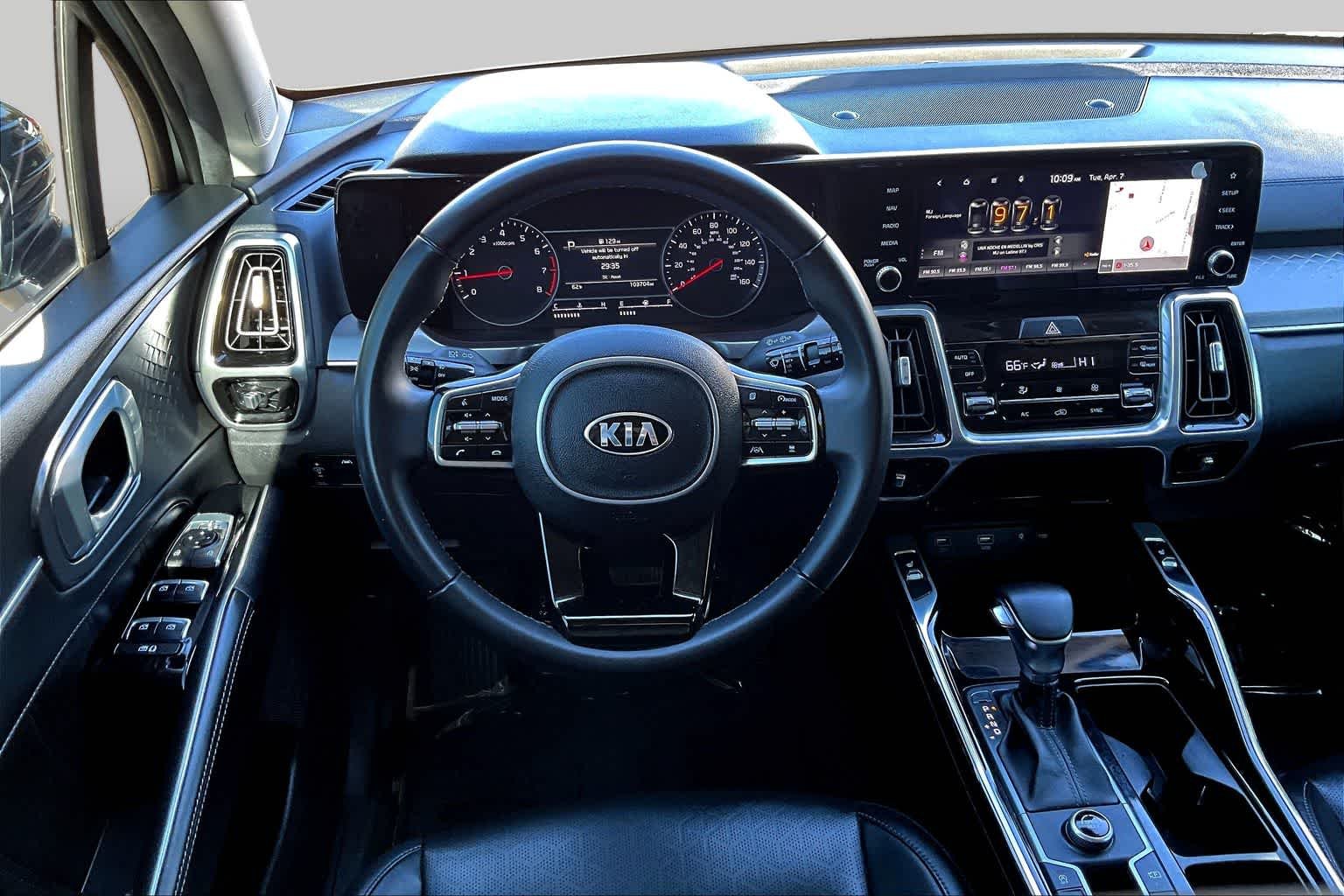 Used 2021 Sparkling Silver Kia SX image 6