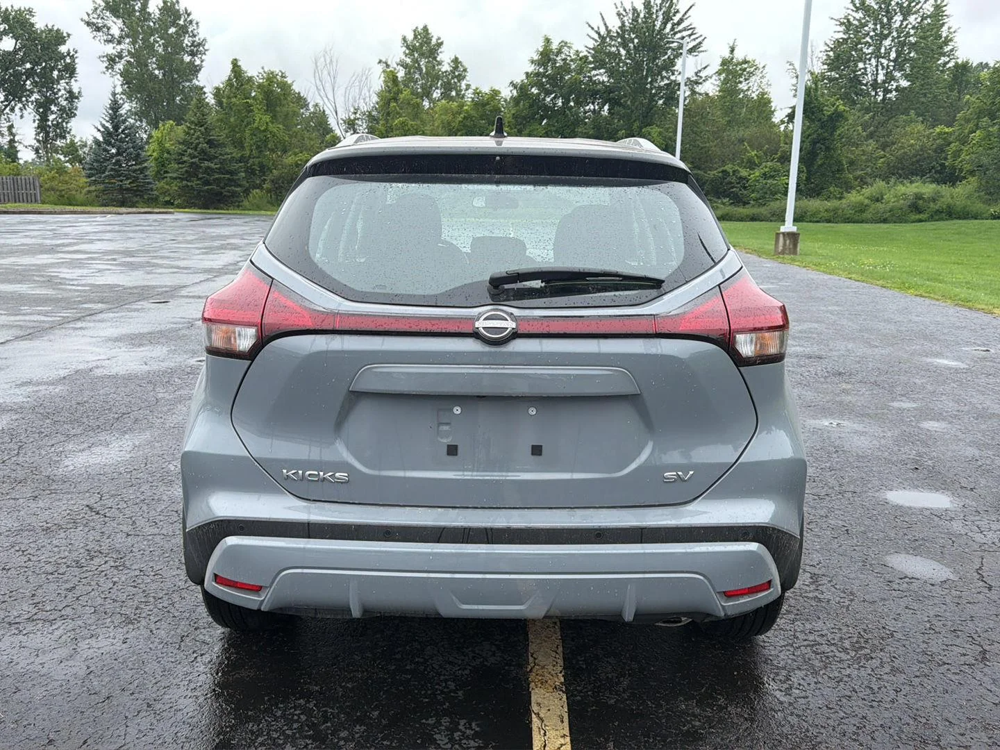 Used 2023 Gray/Super Black Nissan SV image 6