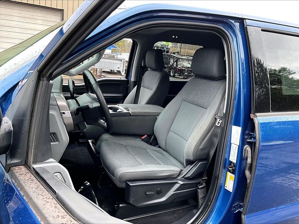 Used 2024 Atlas Blue Metallic Ford XLT image 10
