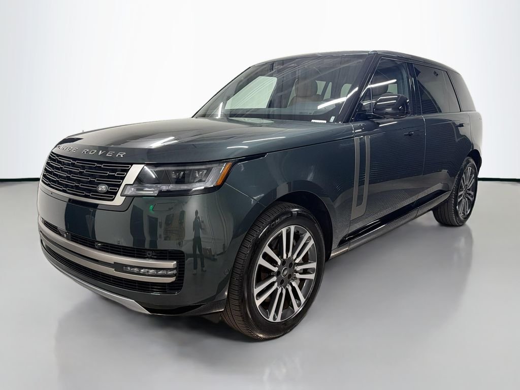 Used 2025 Green Land Rover SE image 1