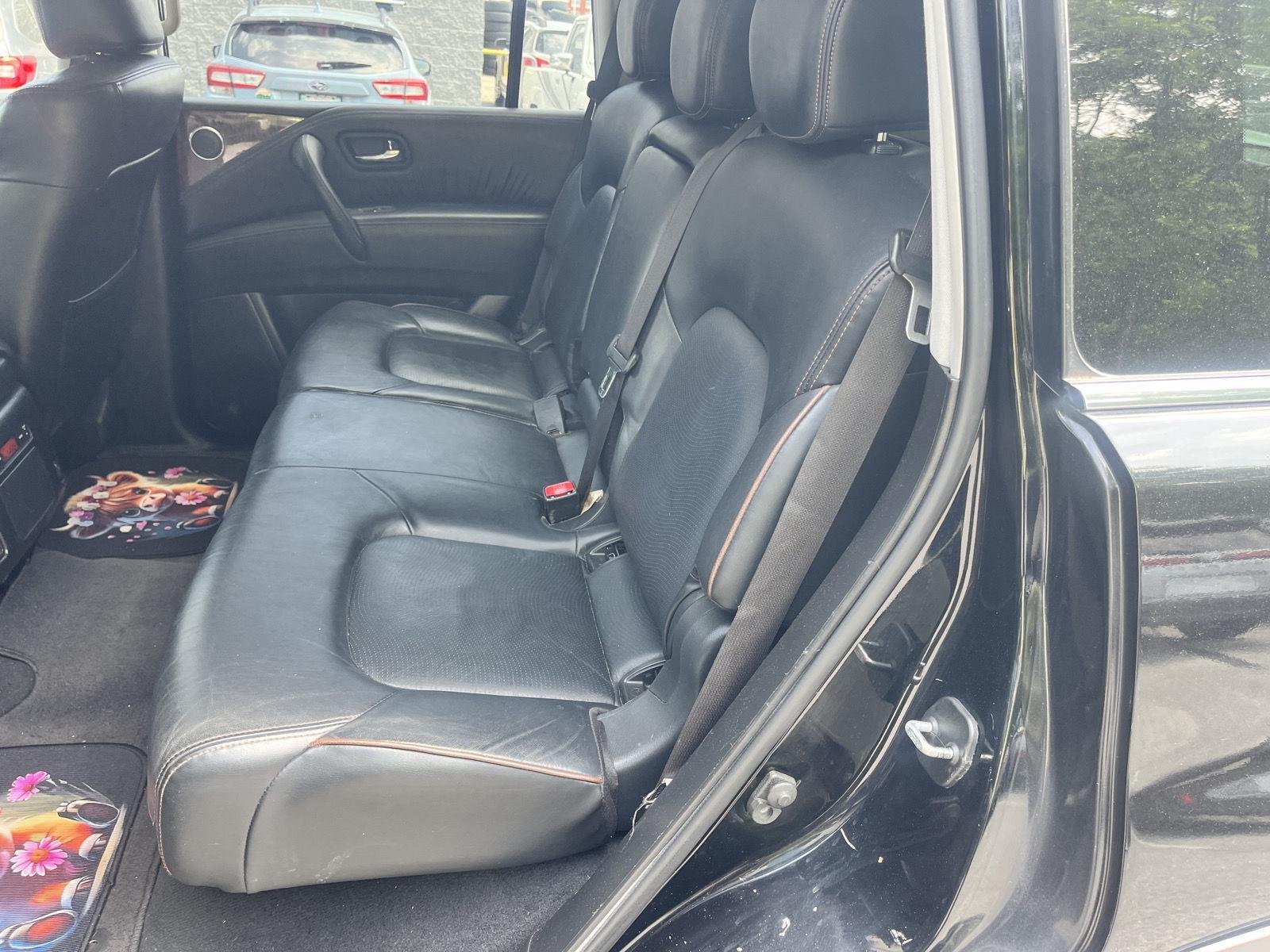 Used 2019 Super Black Nissan SL image 13