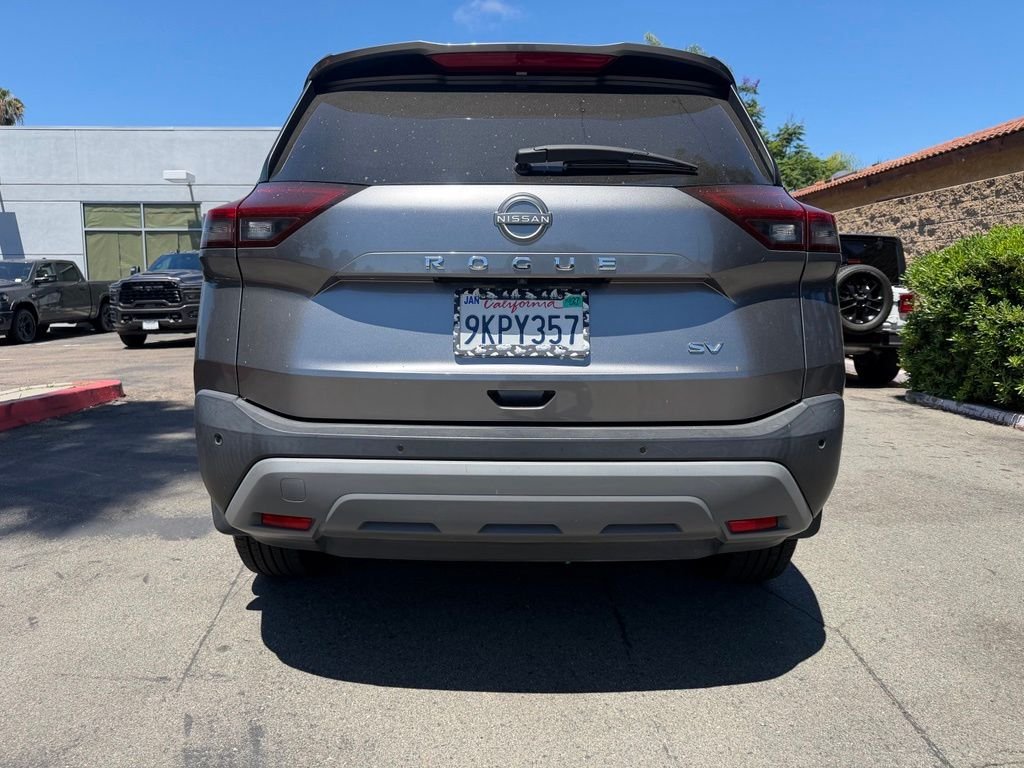 Used 2023 Gray Nissan SV image 12
