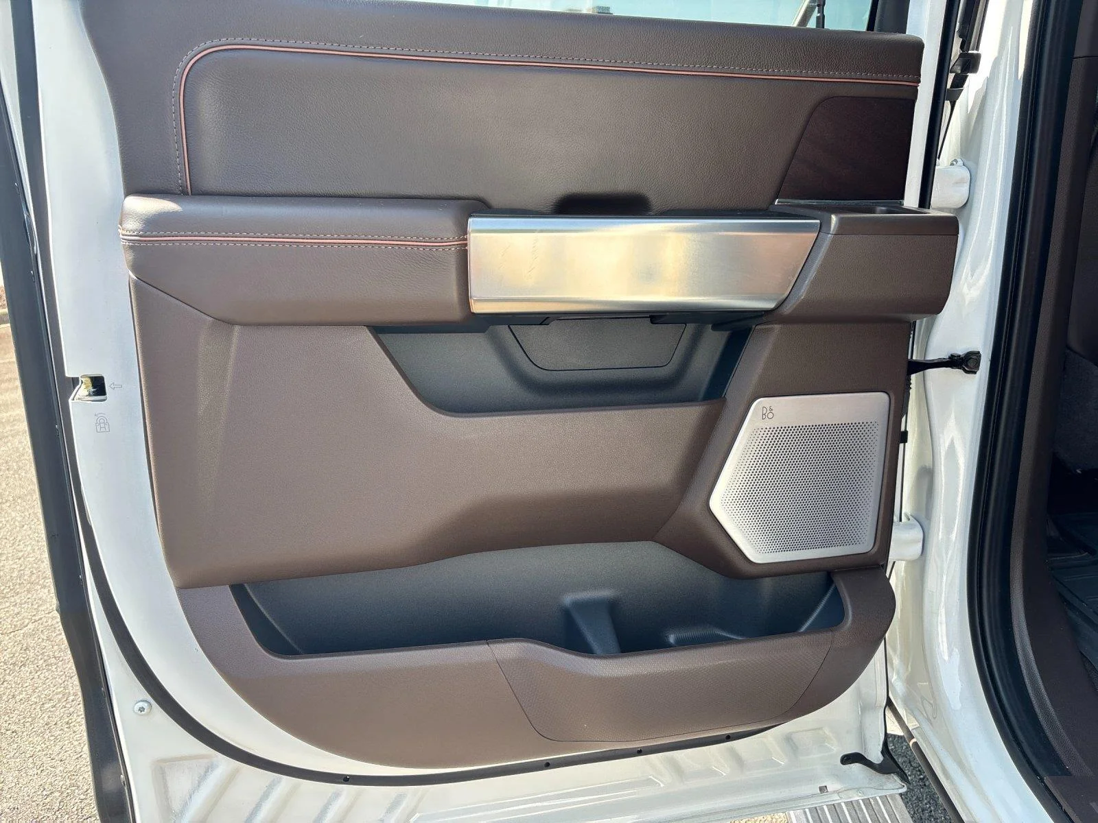 Used 2022 Star White Metallic Tri-Coat Ford King Ranch image 32