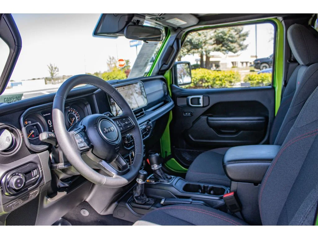 Used 2025 Mojito Jeep Rubicon image 25