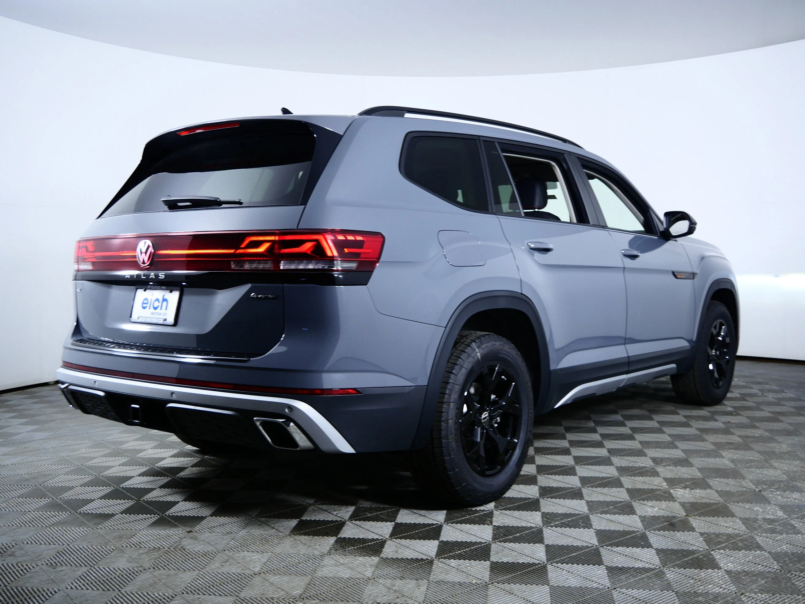 New 2026 Pure Gray Volkswagen 2.0T Peak Edition image 7