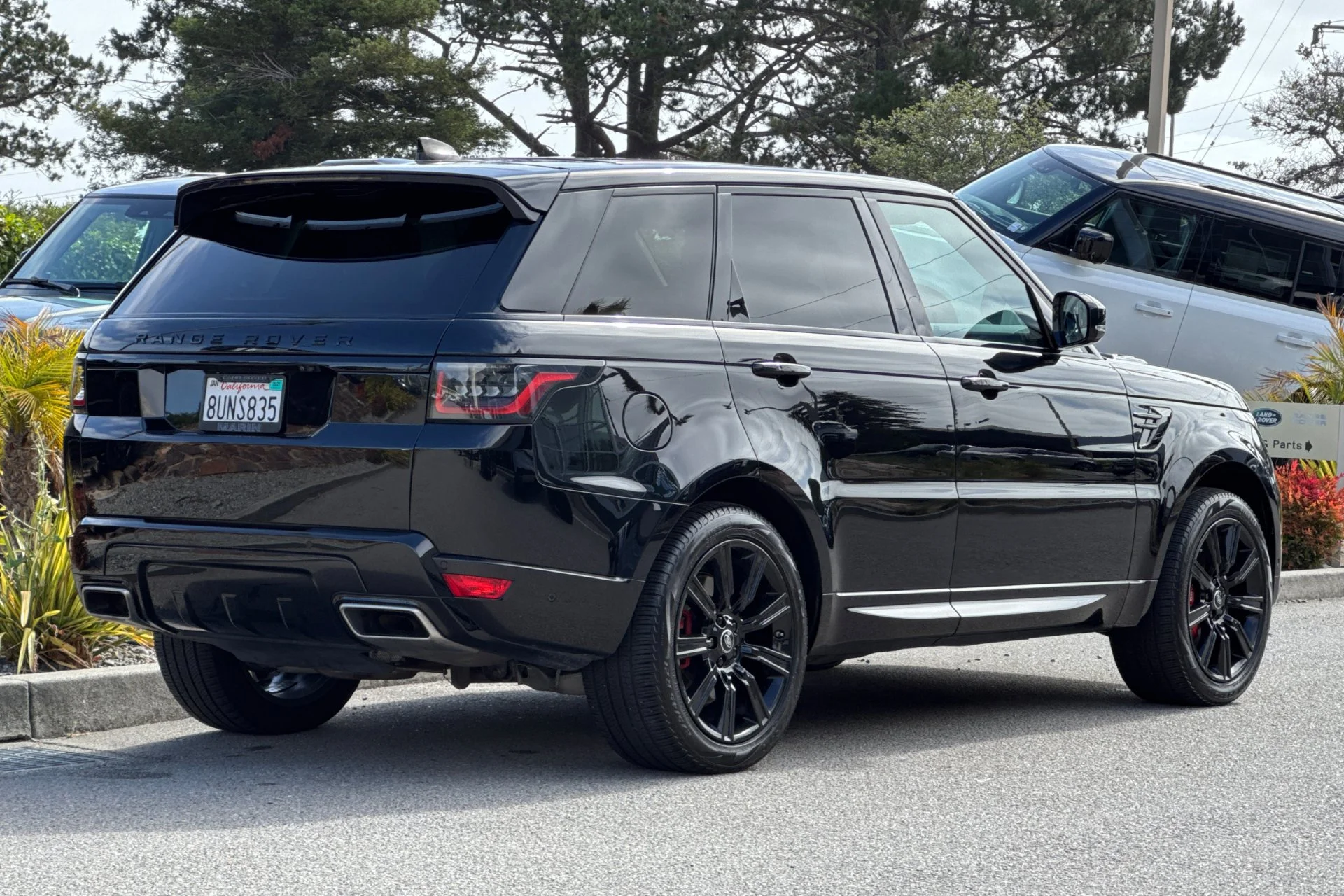 Used 2021 Santorini Black Metallic Land Rover HSE Dynamic image 2