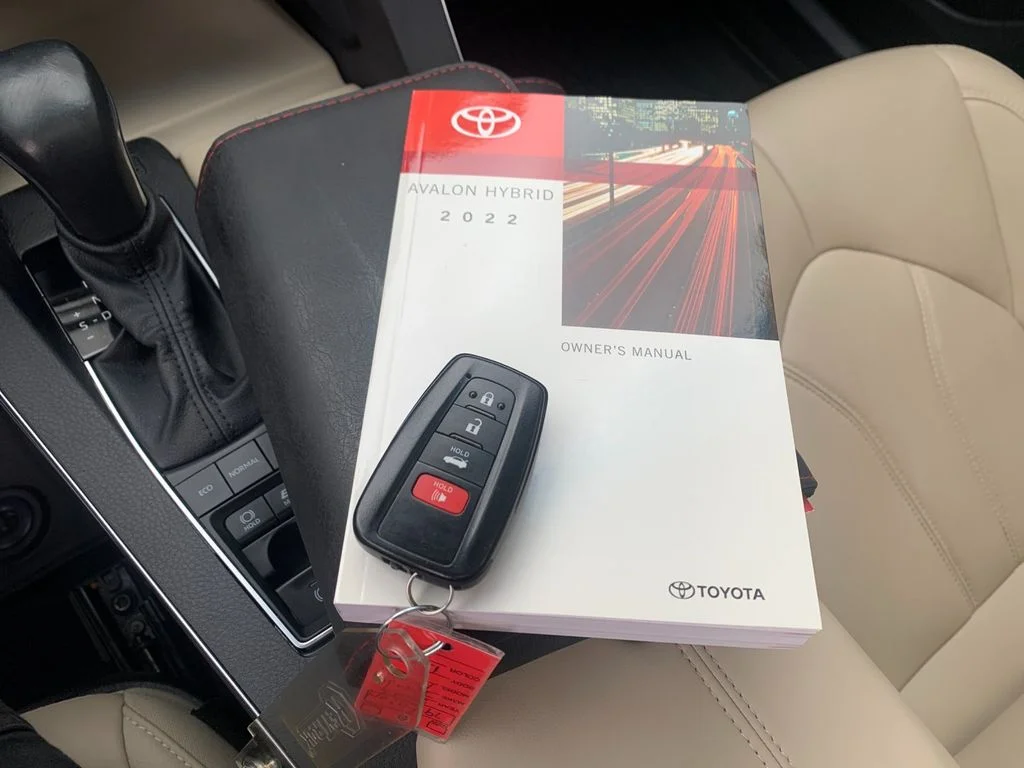 Used 2022 Black Toyota XLE Plus image 9
