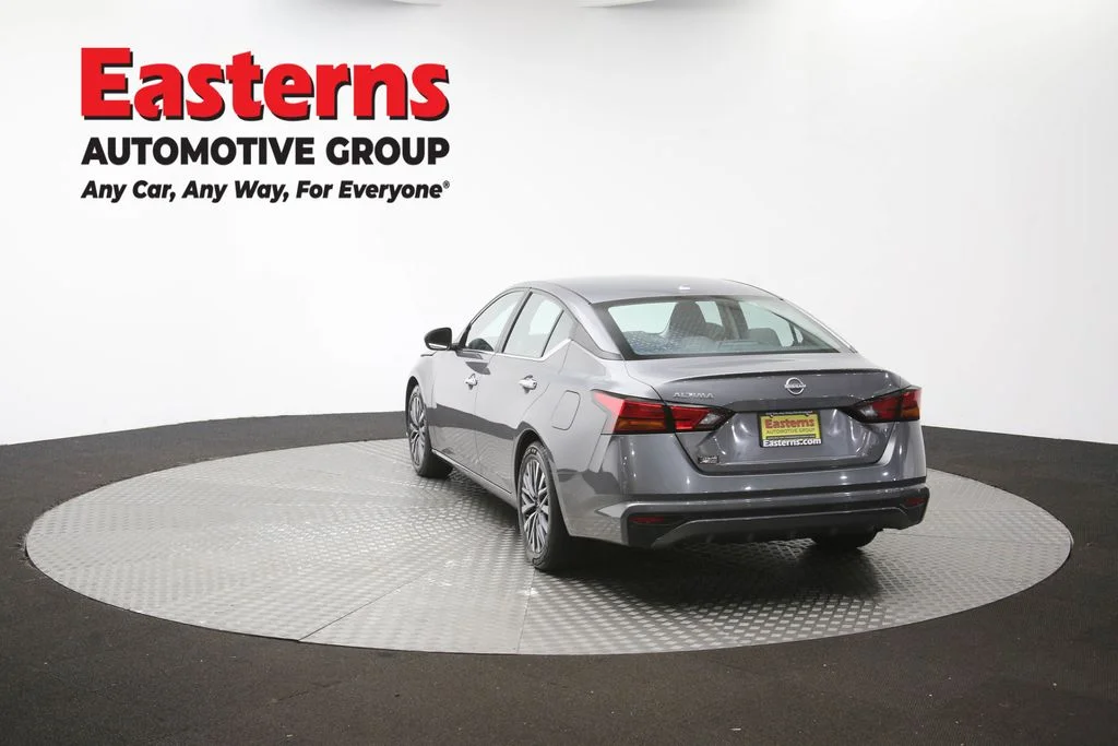 Used 2025 Gray Nissan 2.5 SV image 65