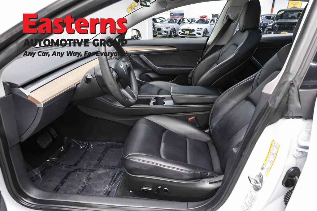 Used 2023 White Tesla Base image 14