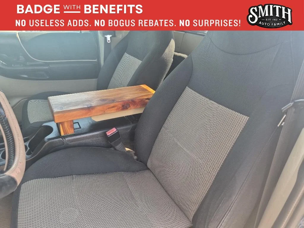 Used 2003  Ford EDGE image 16