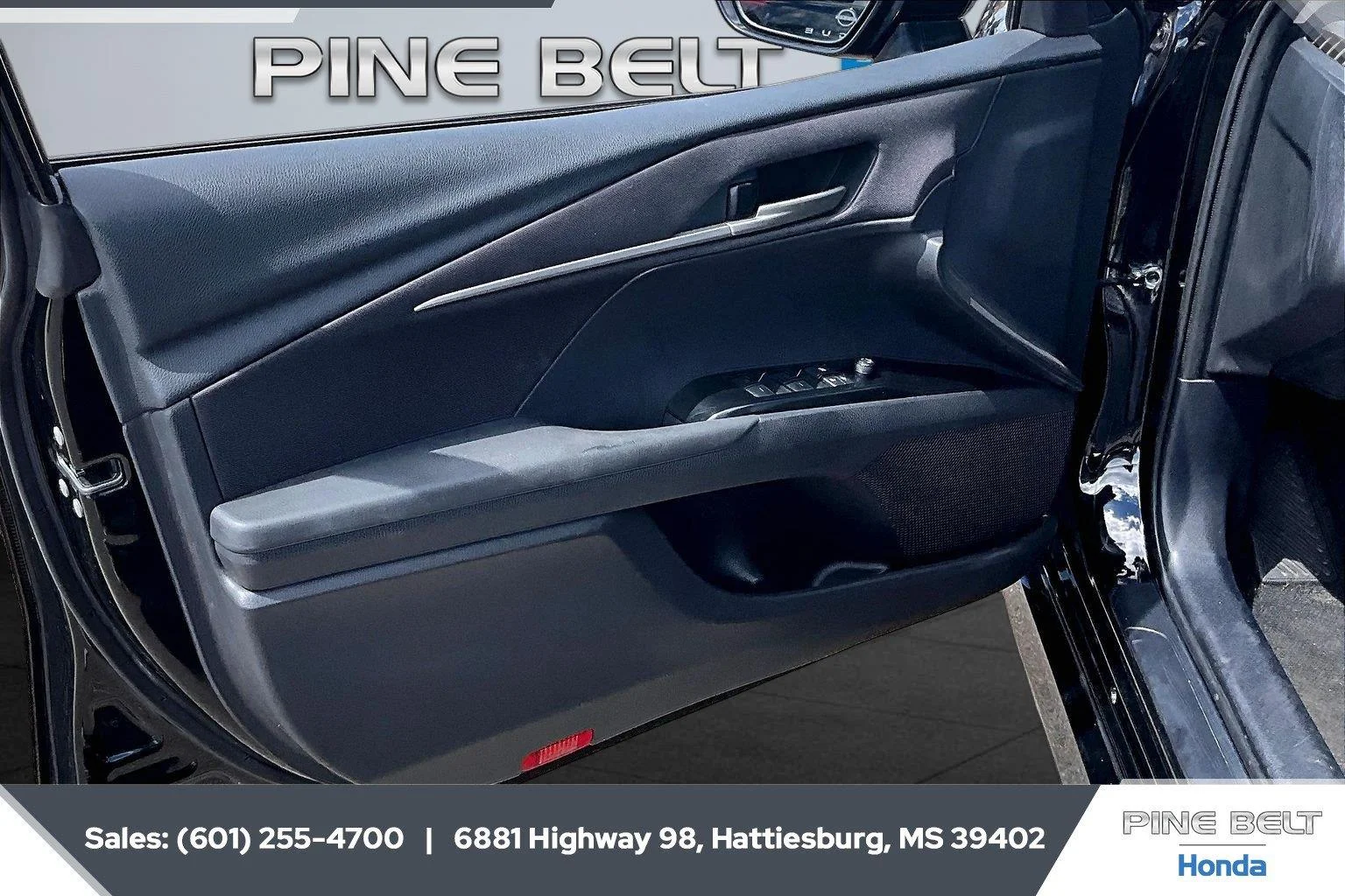 Used 2025 Midnight Black Metallic Toyota LE image 17