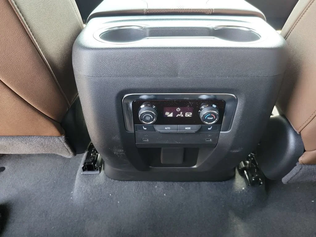 New 2026 Polar White Tricoat Chevrolet High Country image 22