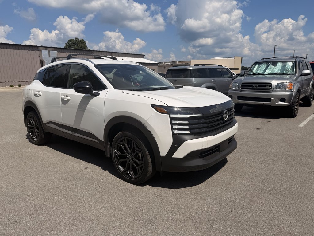 Used 2026 Aspen White Tricoat Nissan SR image 3