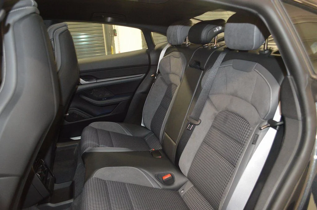 Used 2025 Slate Grey Neo Porsche 4 image 37