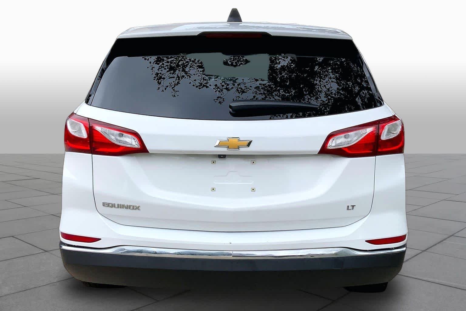 Used 2019 Summit White Chevrolet LT image 4