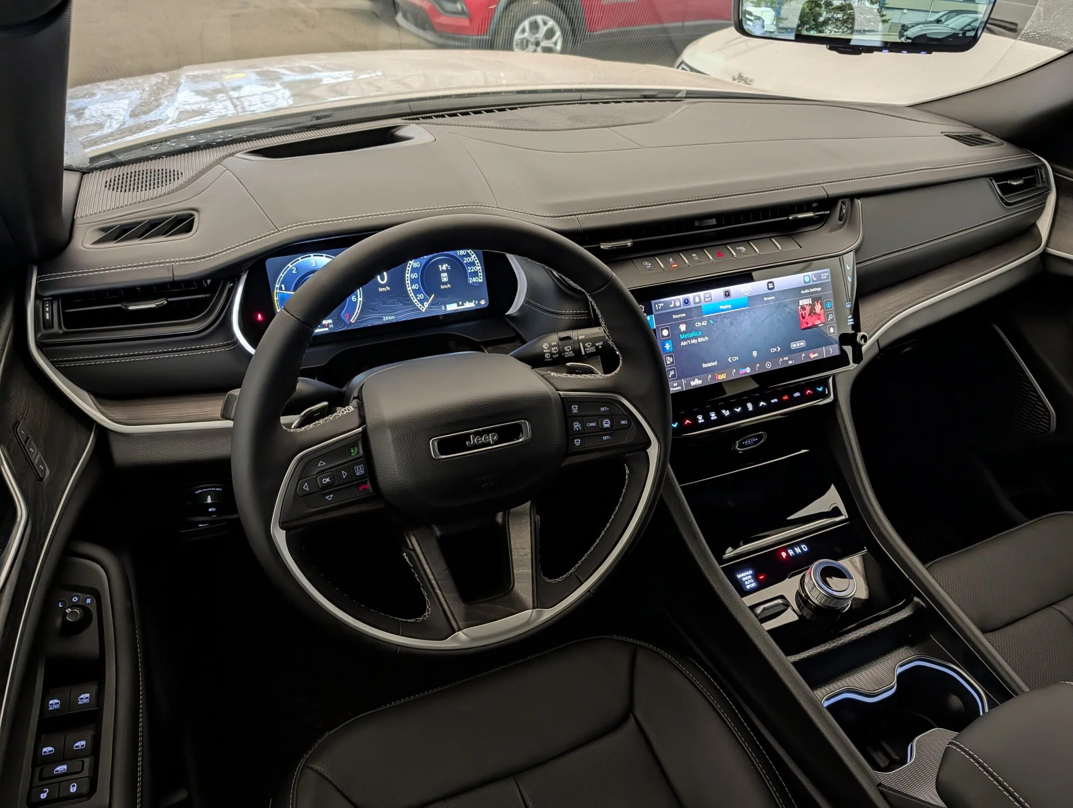 New 2026 White Jeep Limited Reserve - - 4x4 - CommandView Sunroof - Nappa Leather Seats & More! image 25