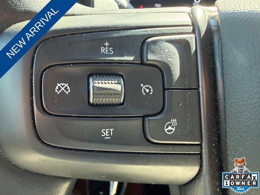 Used 2025 Summit White GMC AT4 image 13