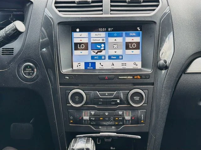 Used 2018 Gray Ford XLT image 14