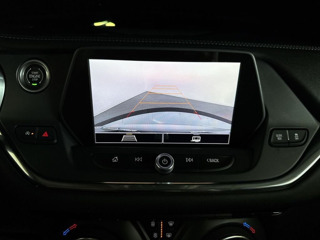 Used 2022 Silver Ice Metallic Chevrolet LT image 28