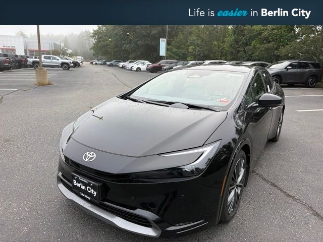 2027 Toyota Prius L