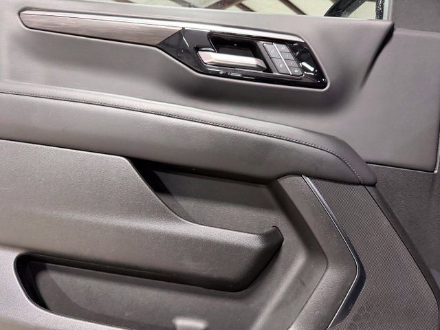 Used 2025 Gray Chevrolet LT image 28