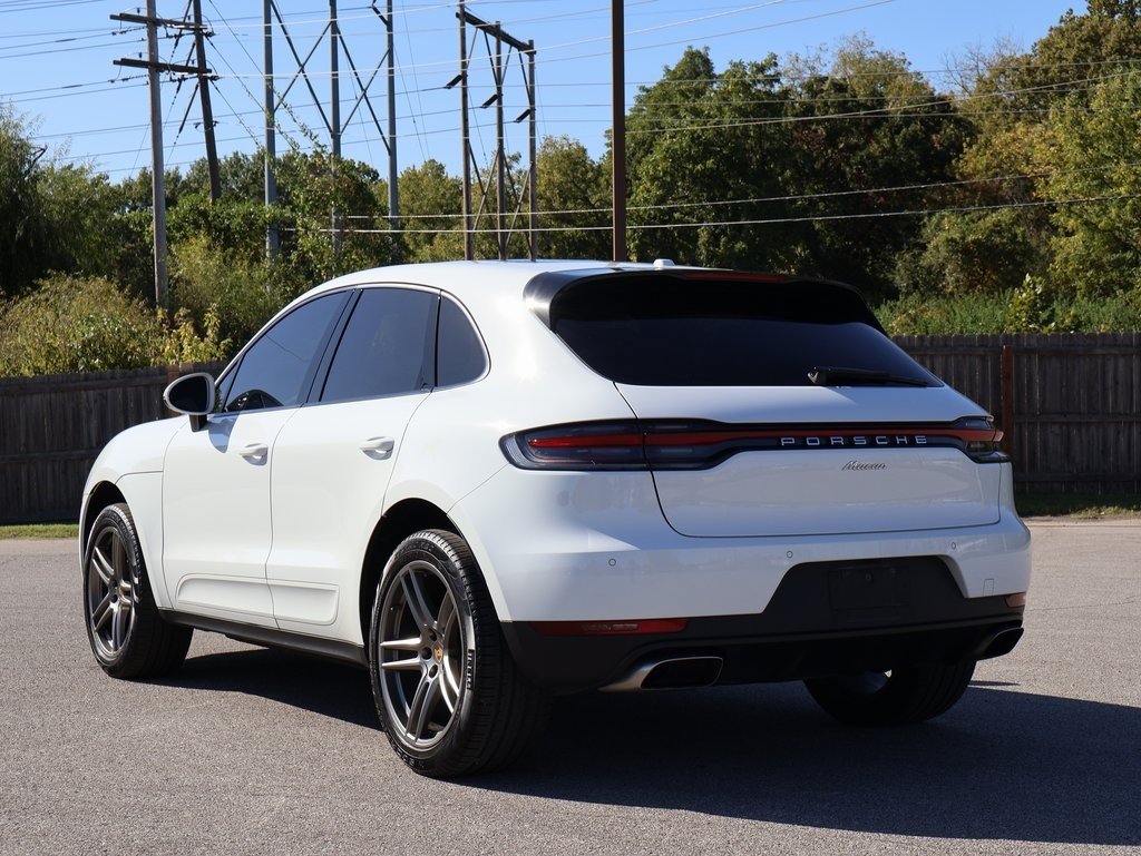 2020 Porsche Macan photo 3
