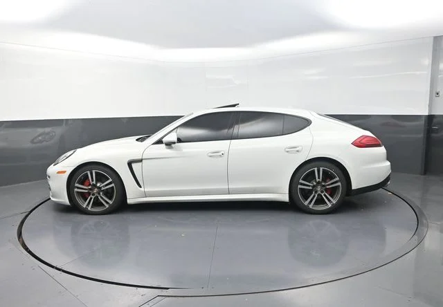 Used 2016  Porsche 4 image 4