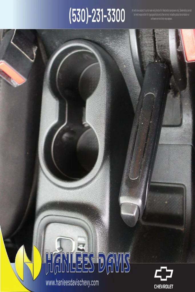 Used 2018 White Jeep Sport image 15