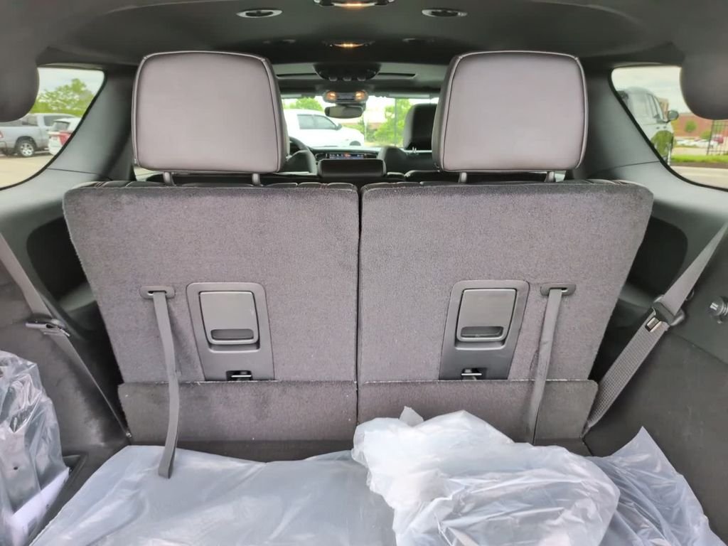 New 2026 White Knuckle Clear-Coat Exterior Paint Dodge GT PLUS image 13