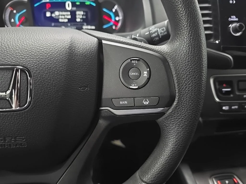 Used 2021  Honda Sport image 21