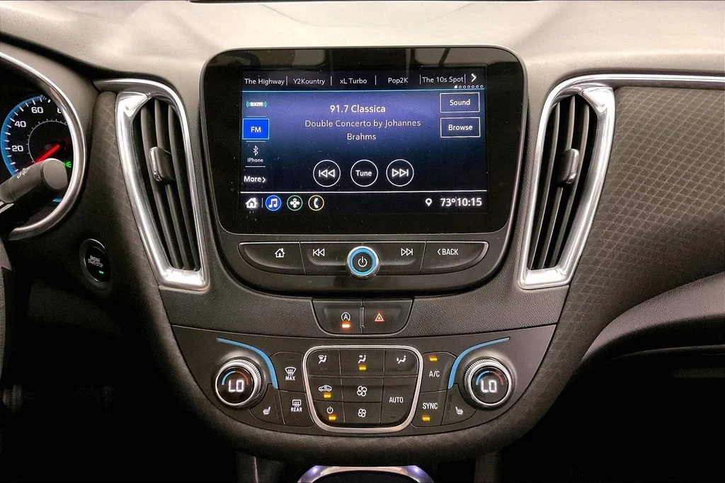 Used 2020 Gray Chevrolet LT image 36