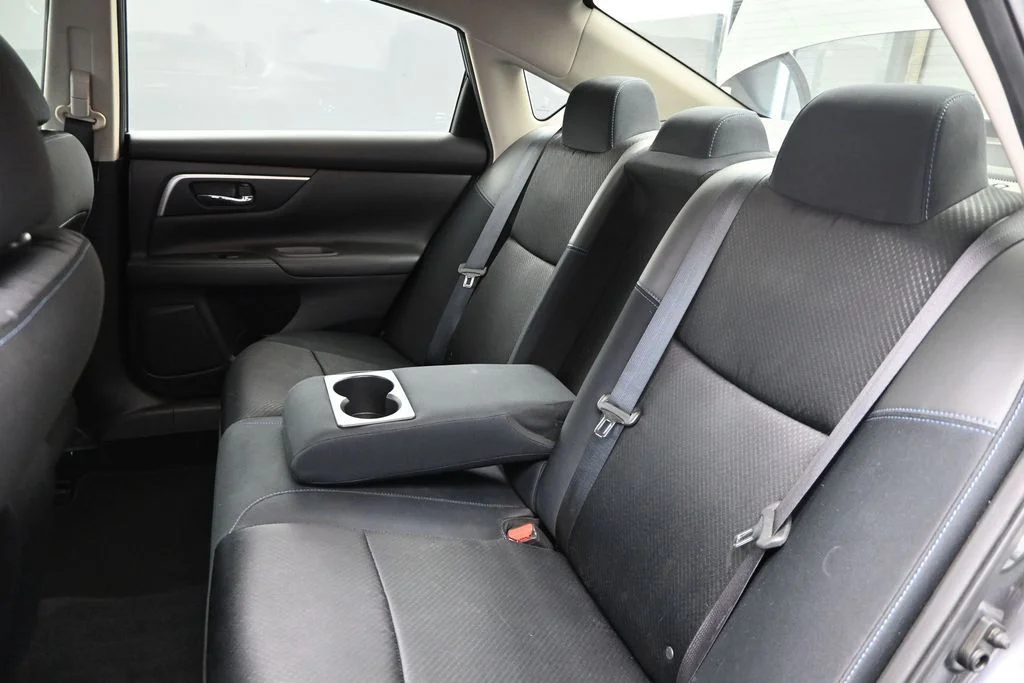 Used 2017 Gray Nissan 2.5 SR image 16