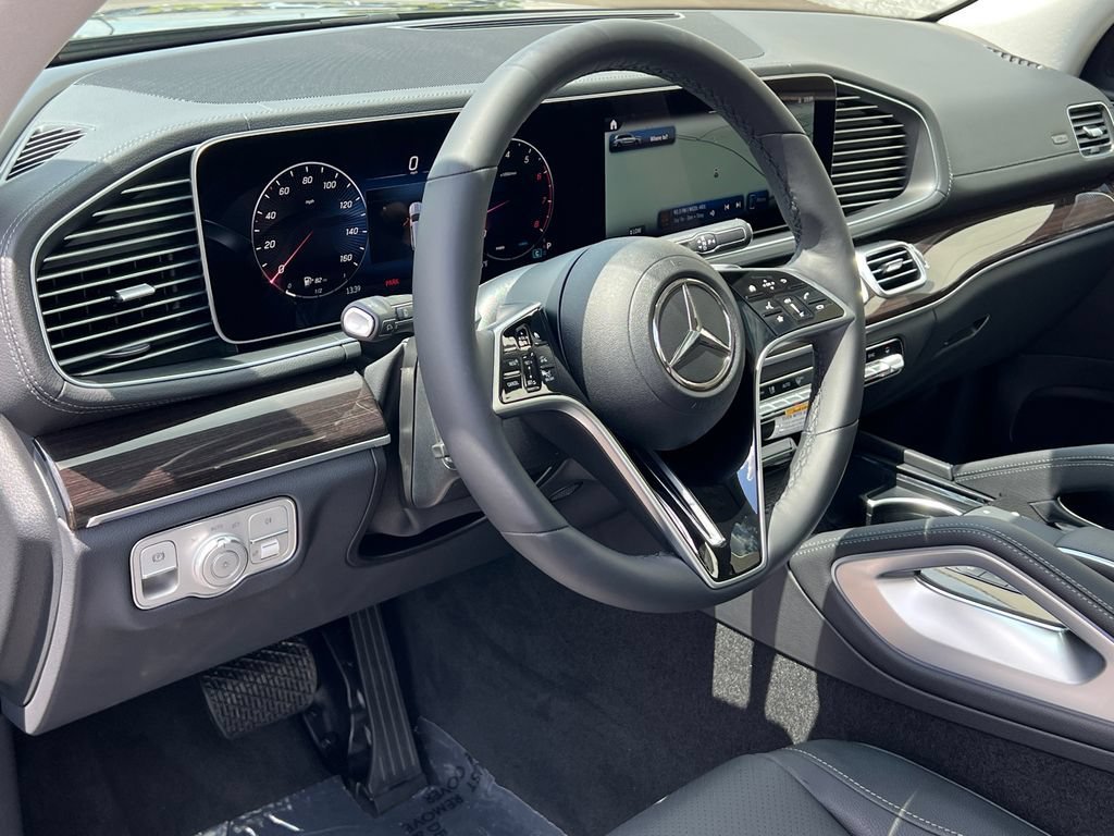 New 2026 Black Mercedes-Benz GLS 450 image 55