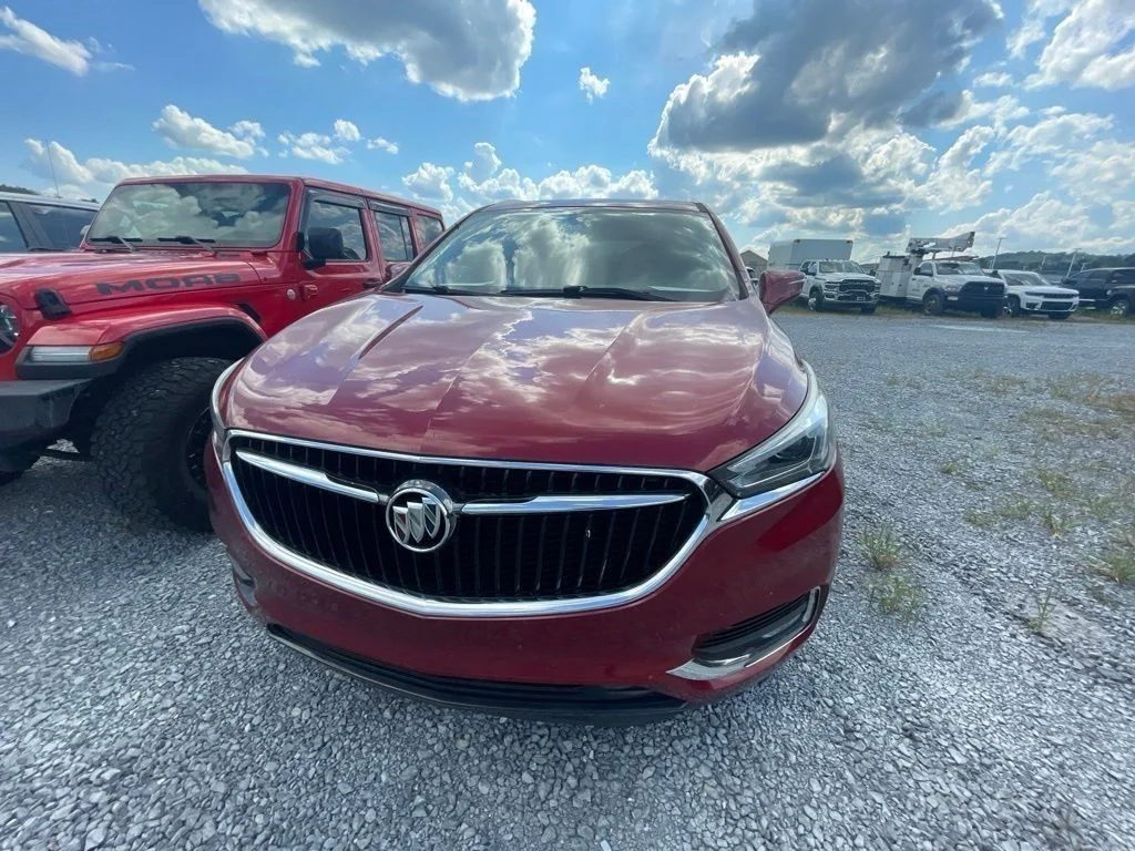 Used 2019 Red Buick Essence image 4