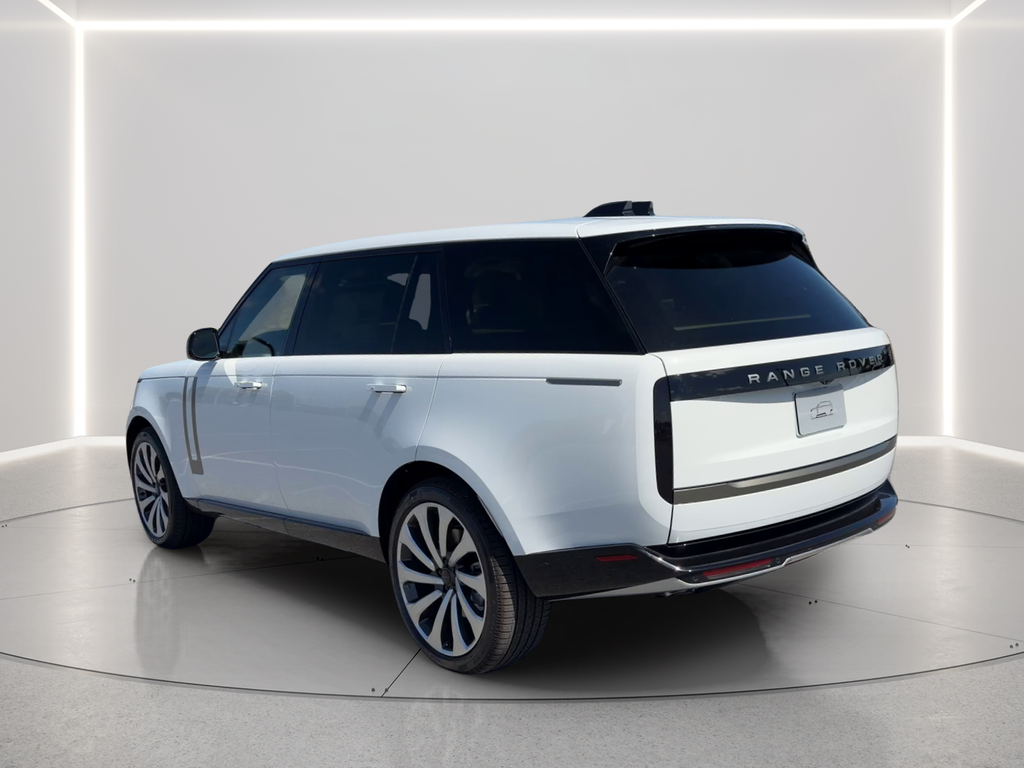 New 2026 Fuji White Land Rover SE image 7