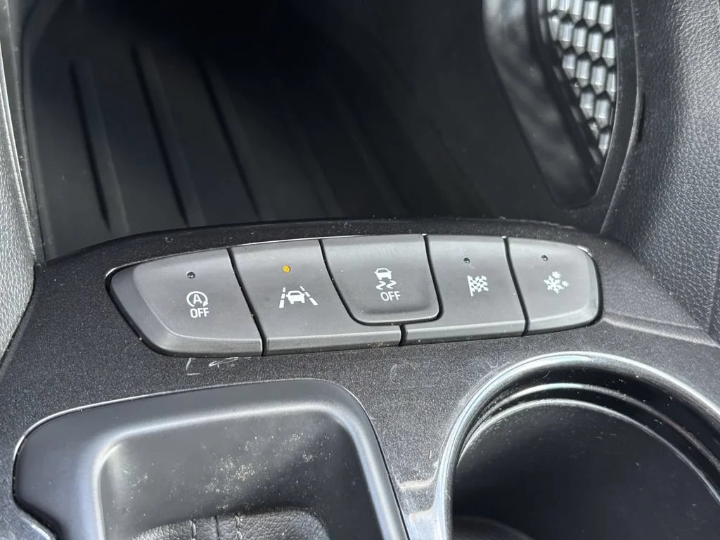 Used 2021 SATIN STEEL METALLIC Chevrolet LT image 31