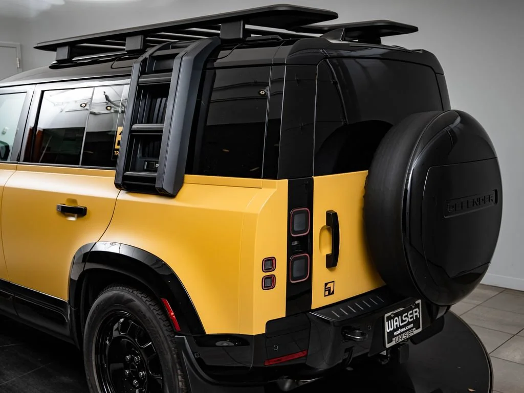 New 2026 Deep Sandglow Yellow Land Rover Trophy Edition Deep Sandglow image 20