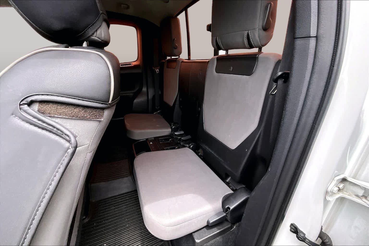 Used 2016 Super White Toyota SR image 19