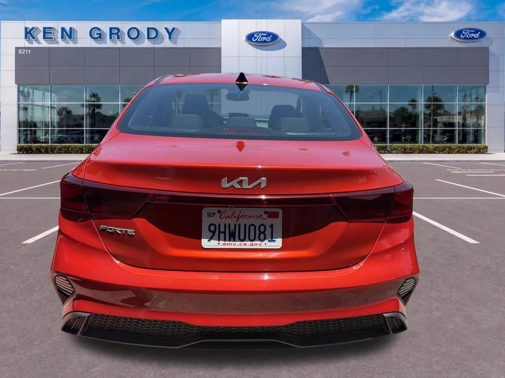Used 2023 Red Kia LXS image 10