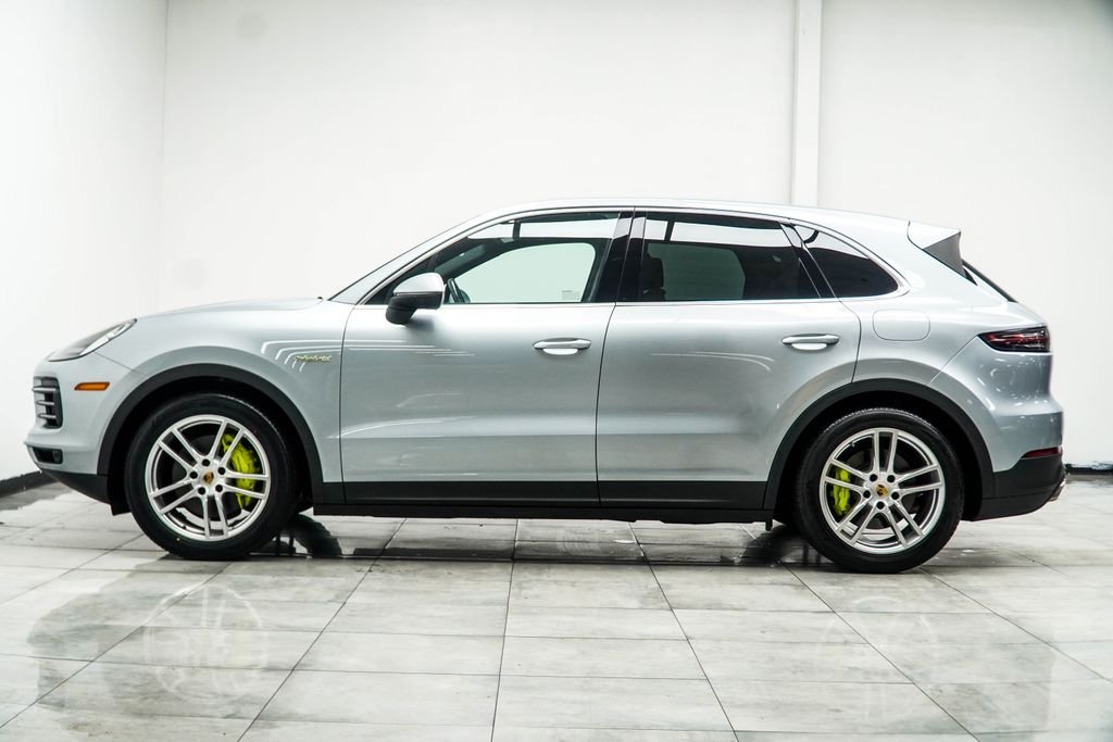 Used 2023 Silver Porsche Base image 10