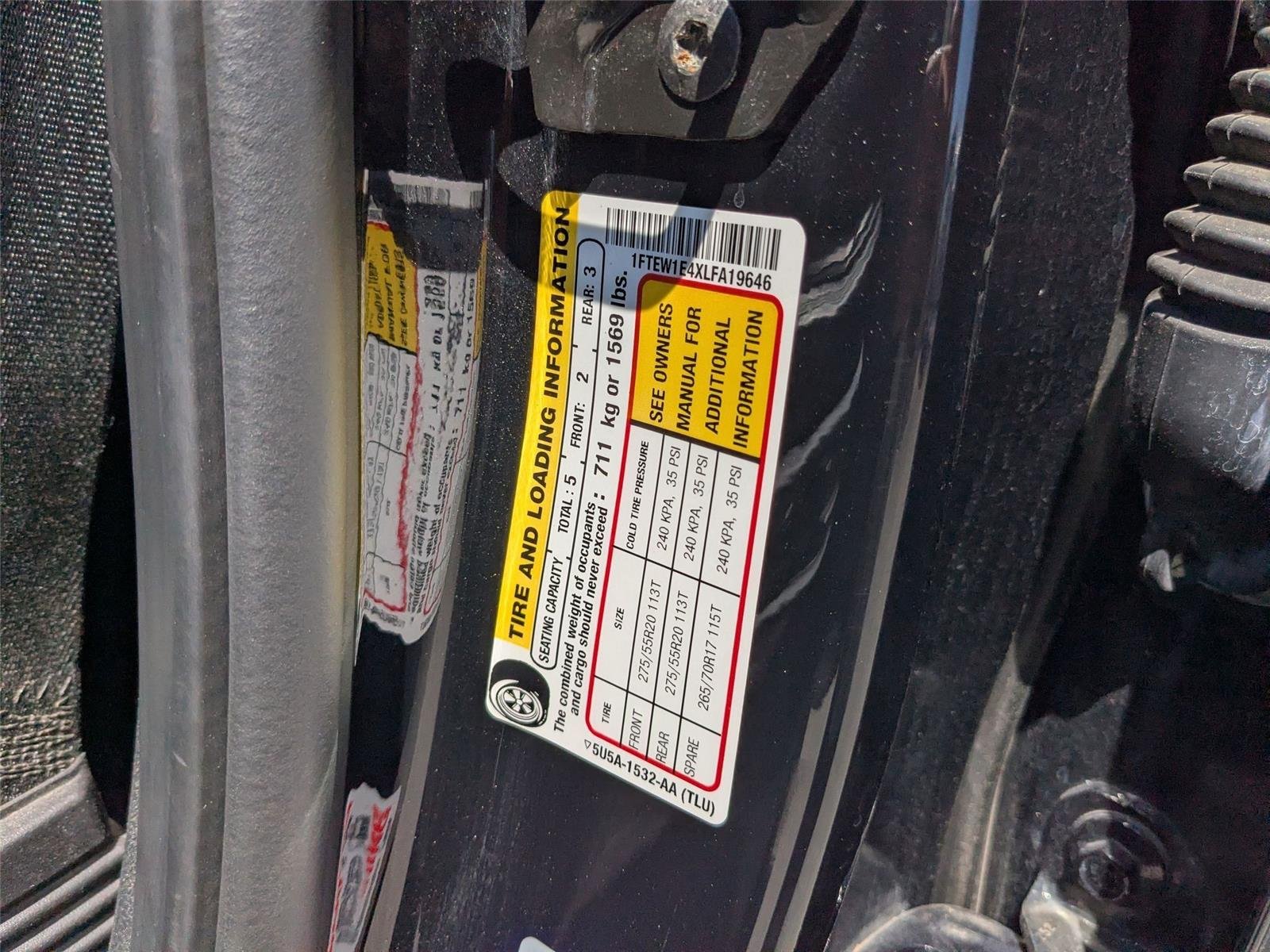 Used 2020 Agate Black Metallic Ford LARIAT image 14