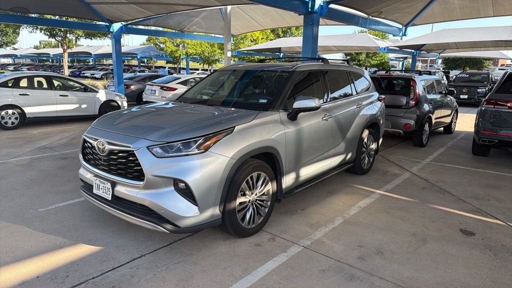 2020 Toyota Highlander Platinum FWD photo