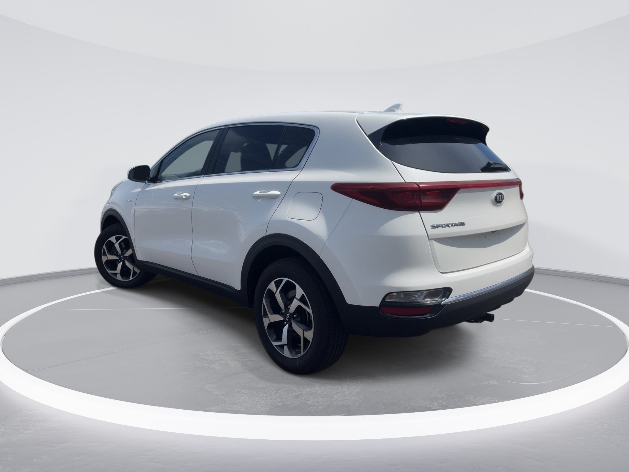 Used 2021 Snow White Pearl Kia LX image 7