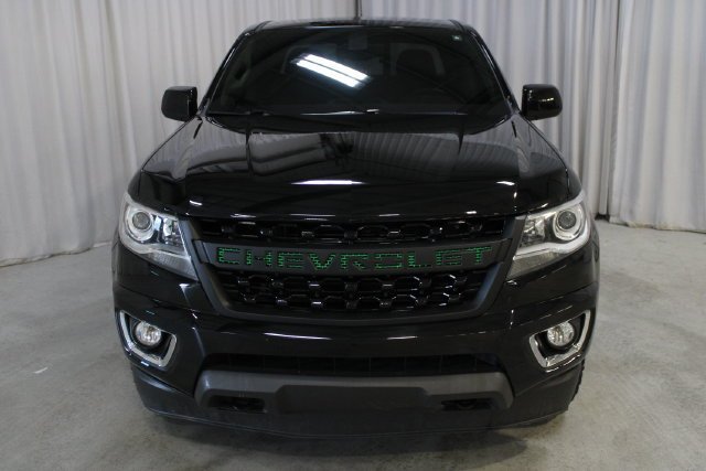 Used 2018 BLACK Chevrolet 4WD Z71 image 26