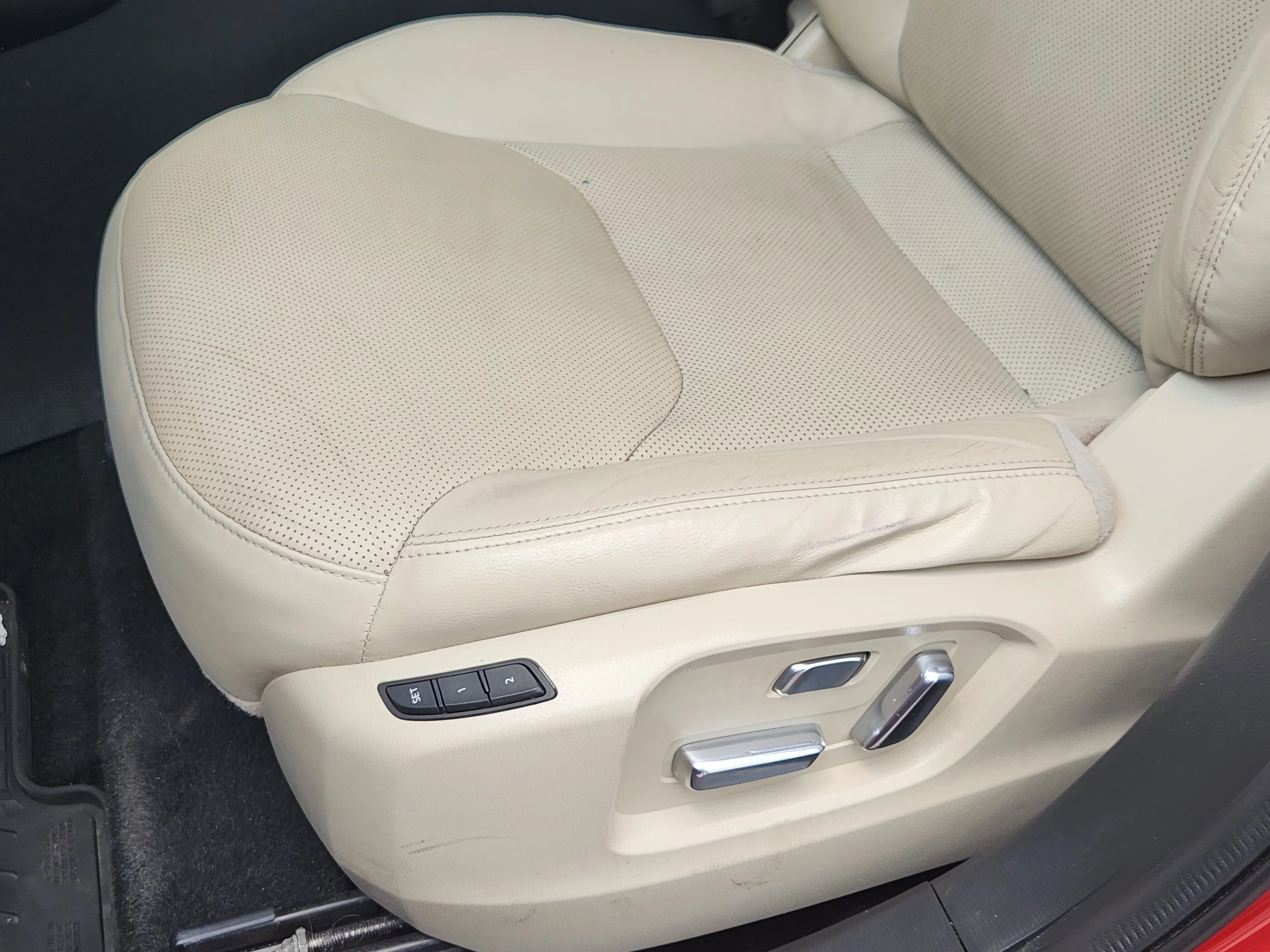 Used 2016 Soul Red Metallic Mazda Grand Touring image 25