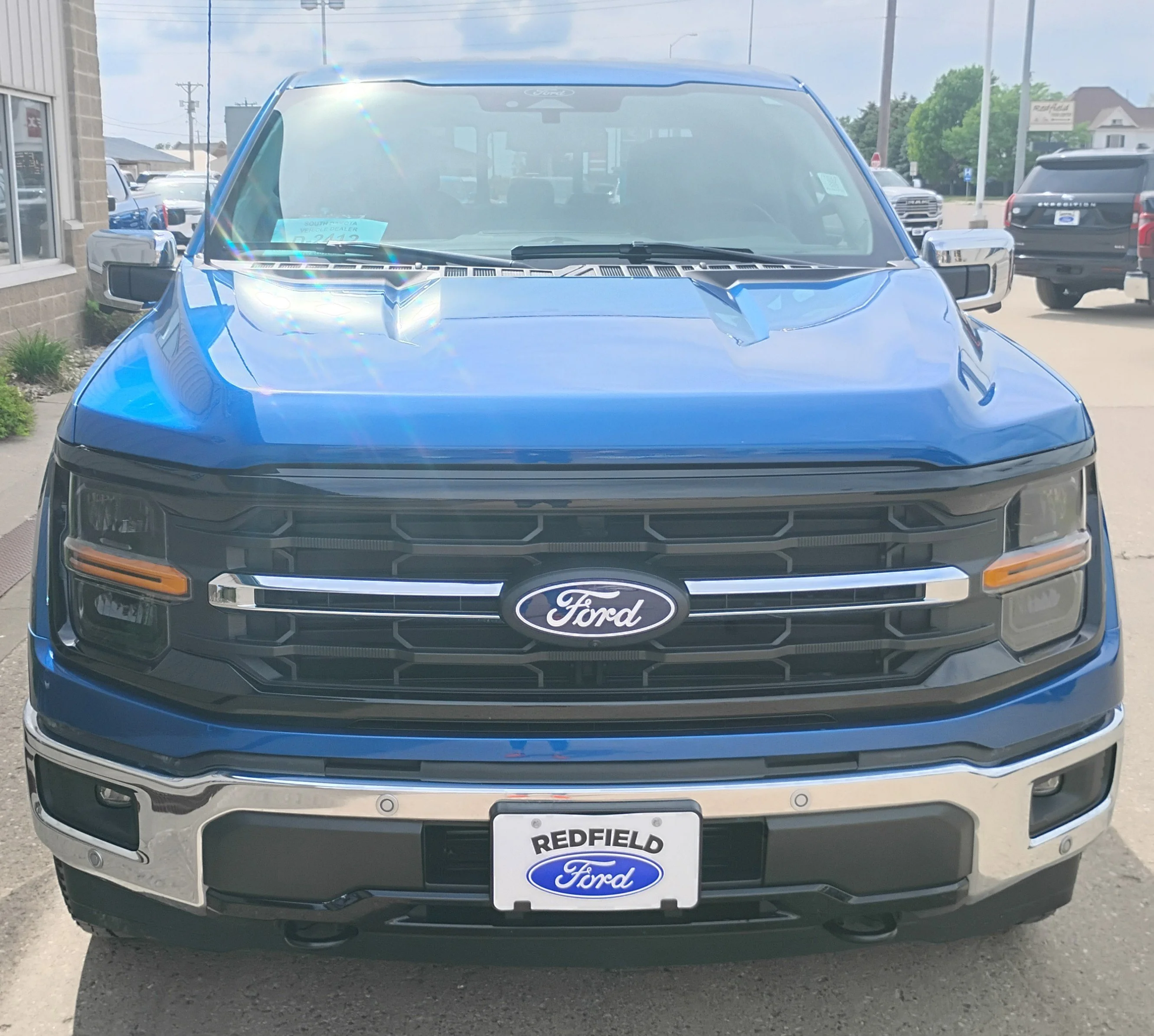 Used 2024 Blue Ford XLT image 3