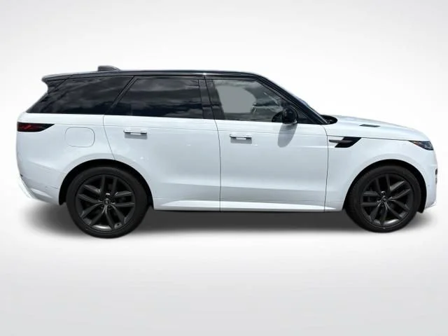 Certified Used 2025 White Land Rover Dynamic SE image 9
